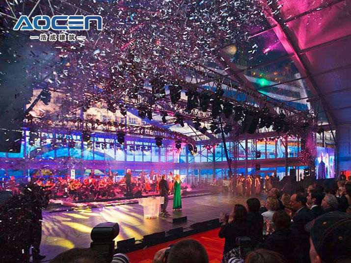 國(guó)際時(shí)裝發(fā)布會(huì)